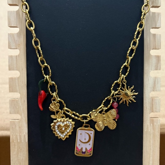 Girly charmed necklace - Picture 1 of 2
